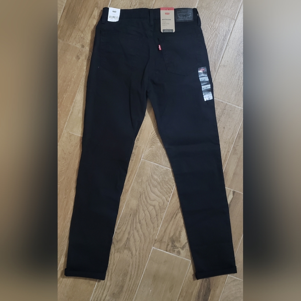 *NEW LEVI'S Boyfriend Denim Jeans